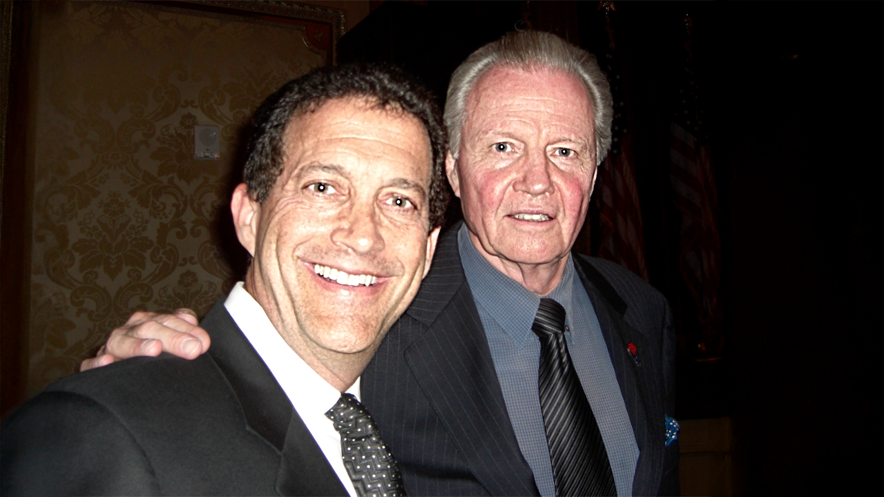 JON VOIGHT